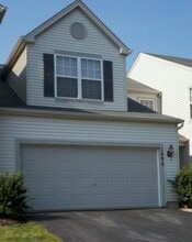 Building Photo - 1096 Clover Dr