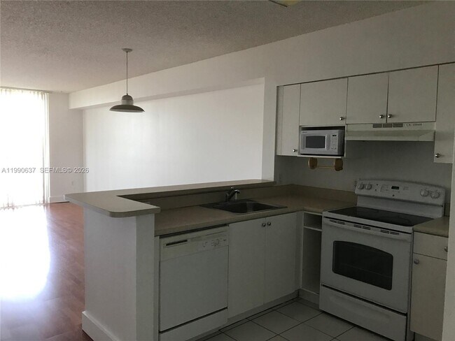 Foto del edificio - 5099 NW 7th St