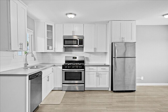 Foto del edificio - Beautiful One Bedroom Apartment In the Hea...