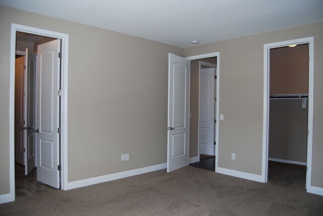 Building Photo - Stunning Single-Level Toll Bros. Home in G...