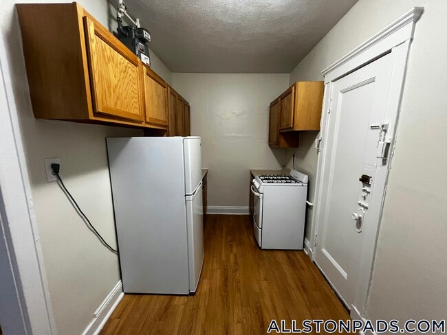 Building Photo - 109 Brainerd Rd