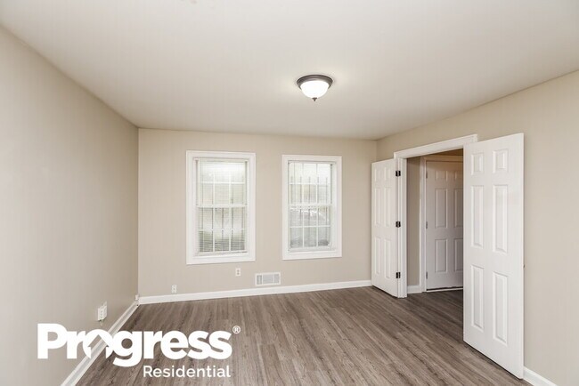 Building Photo - 3490 Thompson Dr NW