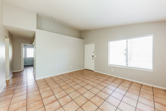 Foto del edificio - 10727 W Calle del Sol