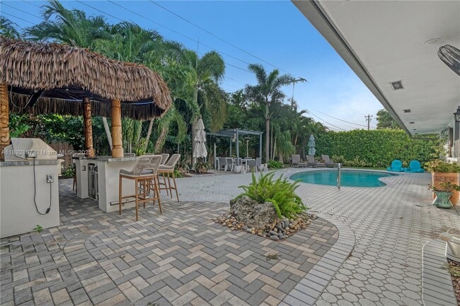 Foto del edificio - 2210 NE 62nd St