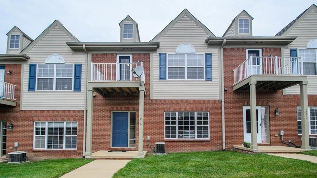 Foto del edificio - 3016 Cloverly Ln