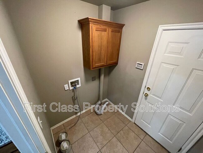 Foto del edificio - 400 N Willowood Dr