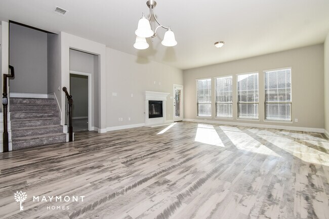 Building Photo - 1502 Derby Dr