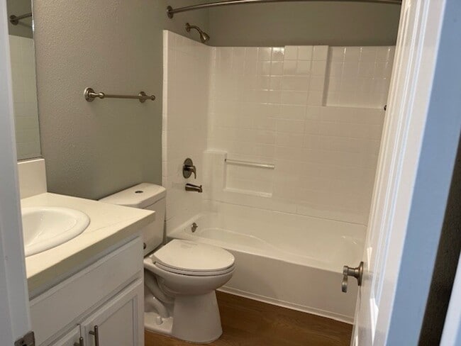 Interior Photo - Summer Crest Apartments