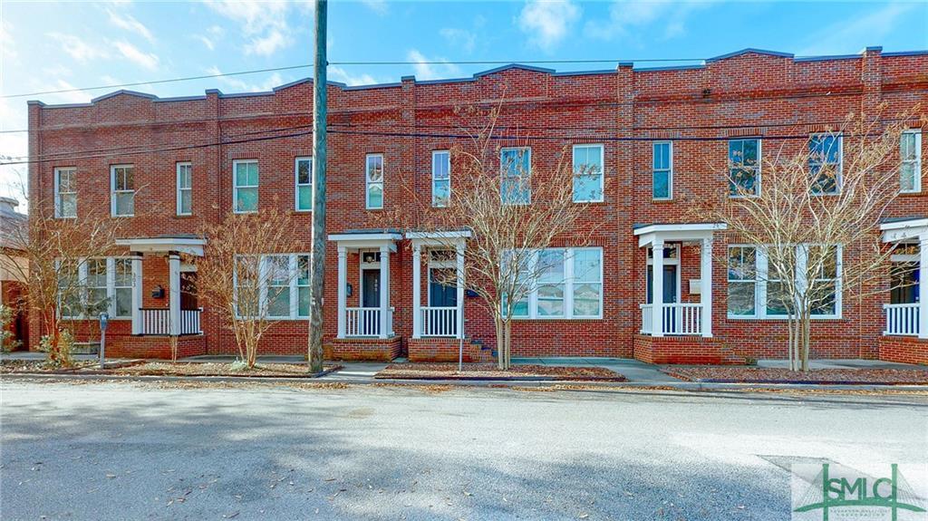 305 Alice St, Savannah, GA 31401 Townhome Rentals in Savannah GA