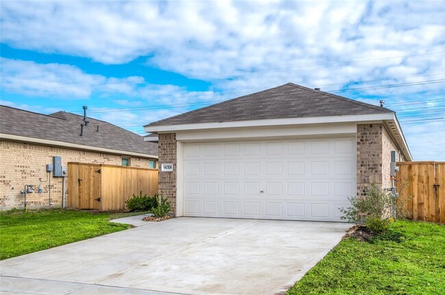 Building Photo - 9018 Burnet Flds Dr