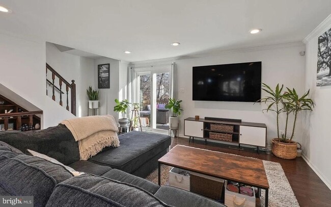 Building Photo - 7680 Wolford Way