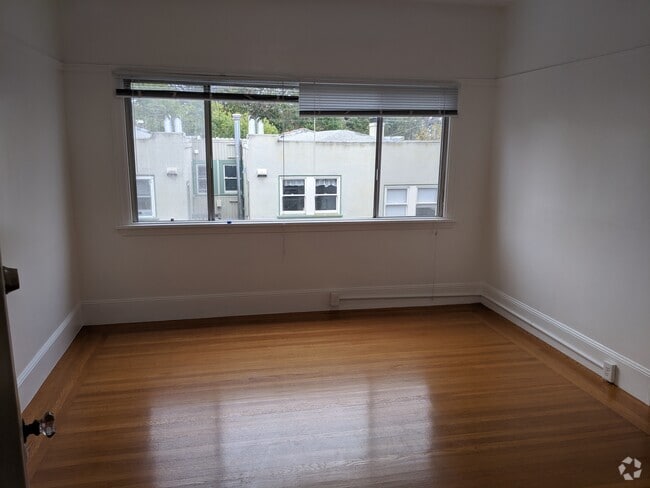 Building Photo - 1538 Arch St