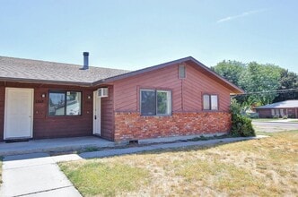 Building Photo - 1306 Poplar St