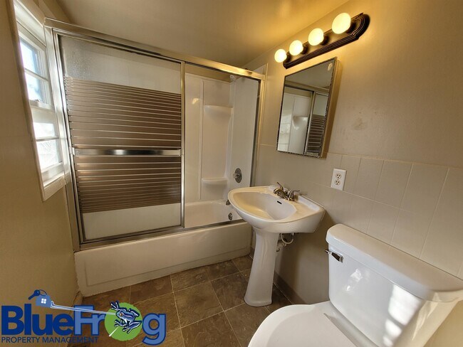 Foto del edificio - 513 Dutton Ave