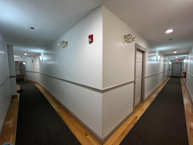 Foto del edificio - 32 Pearl St