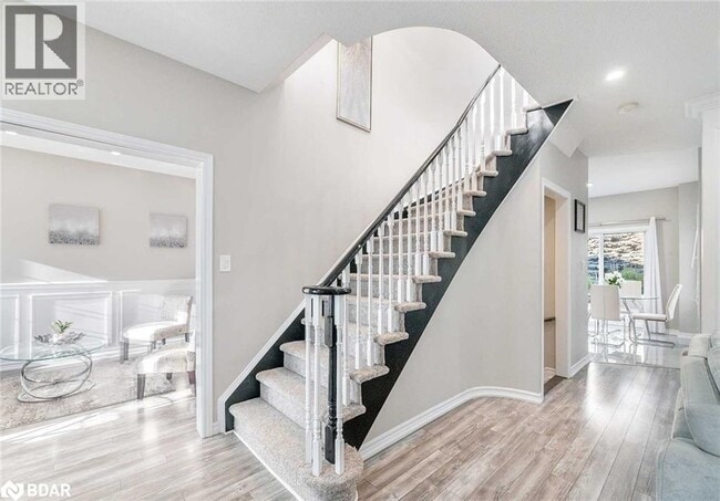 Building Photo - 17 Silver Trail