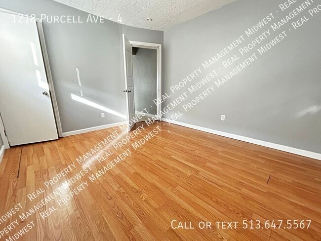 Foto del edificio - 1218 Purcell Ave