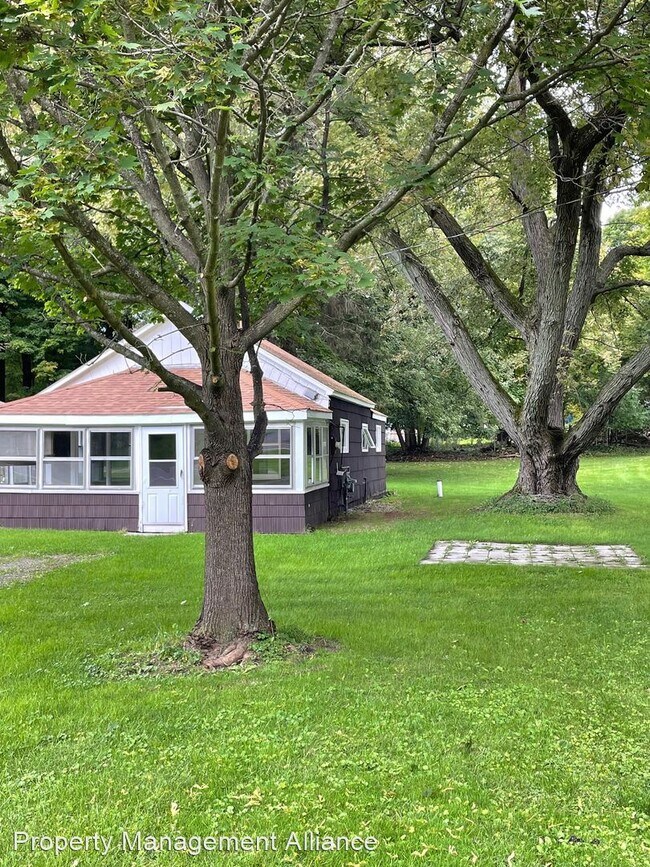 Foto del edificio - 2 br, 1 bath House - 4087 Onondaga Blvd