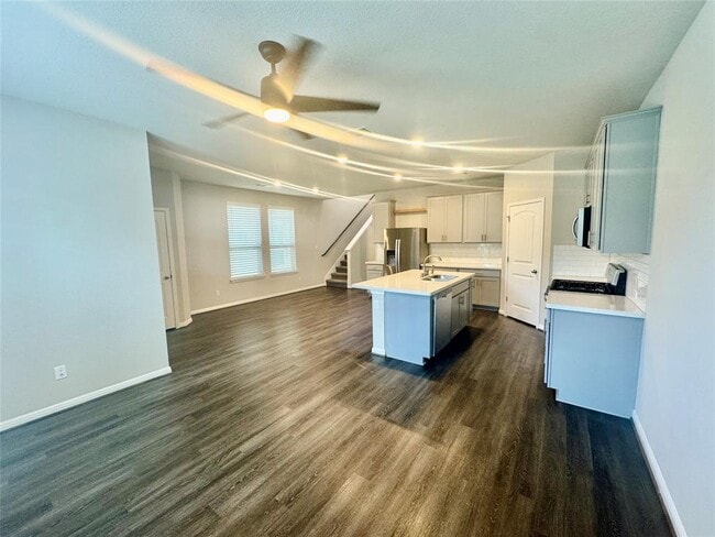 Building Photo - 112 Buckthorn Dr