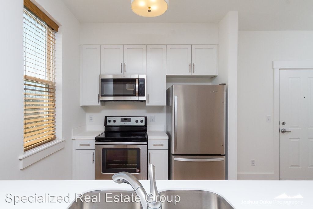 Foto principal - 495 W Prairie St