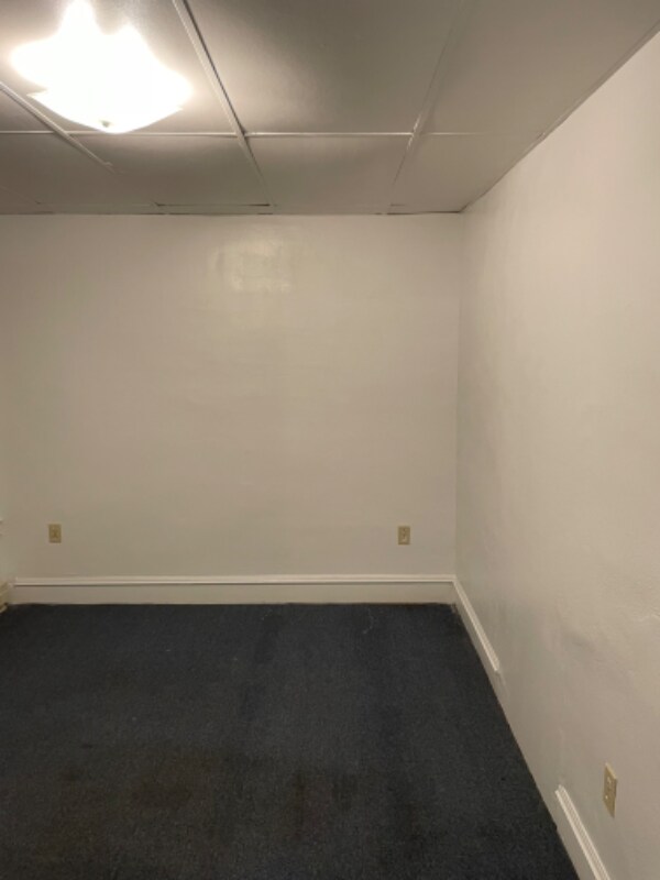 Building Photo - 15 E Naples St