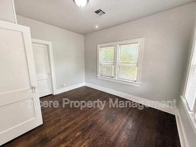 Foto del edificio - 2233 NW 22nd St
