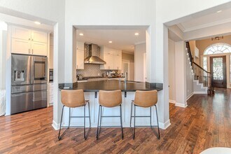 Building Photo - 2 Graylin Woods Pl