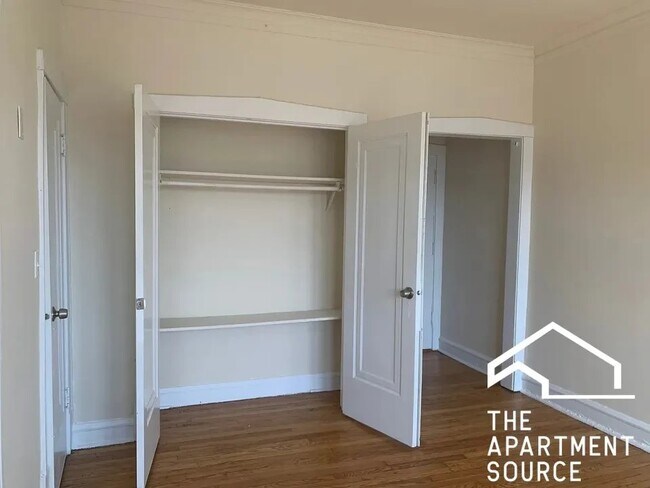 Photo - 2206 S 57th Ave (Cicero, IL) Apartment