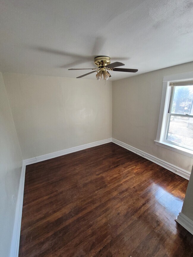Foto del edificio - 5048 Devonshire Ave