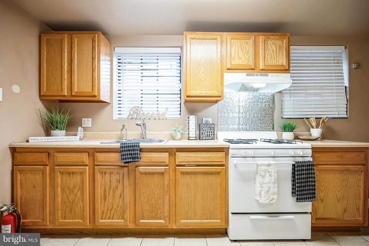 Foto principal - 1124 S 15th St