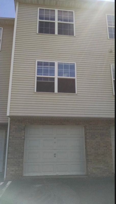 Foto del edificio - 37 Parkside Ct