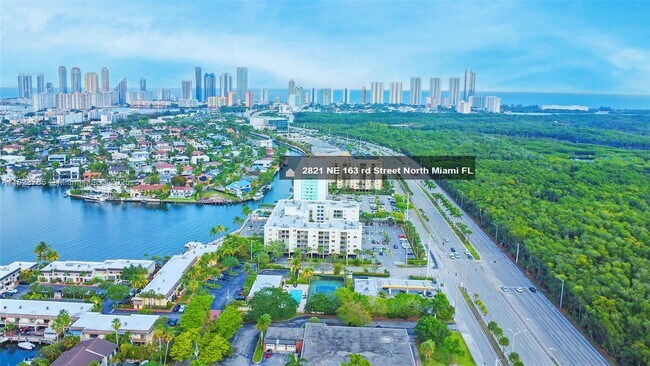 Foto del edificio - 2821 N Miami Beach Blvd