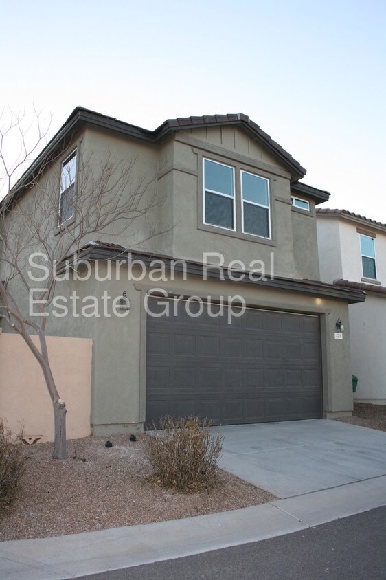Primary Photo - 226 W Paseo Celestial