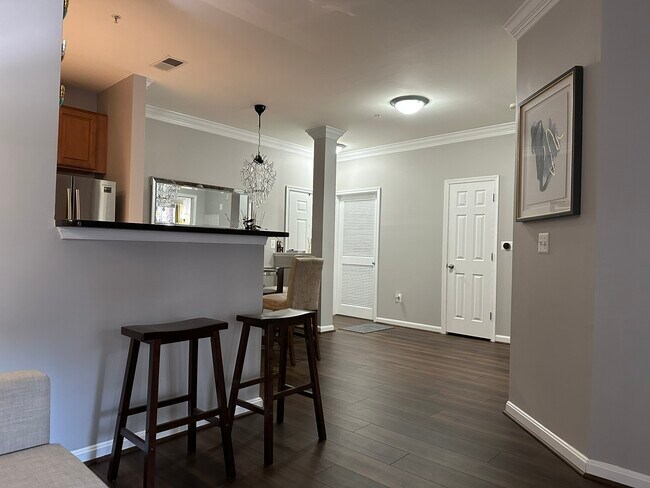 Foto del edificio - 4850 Eisenhower Ave