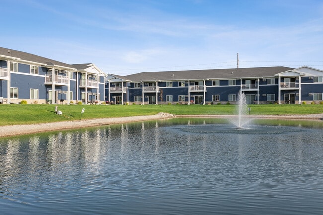 Building Photo - Bay Pointe Apartments