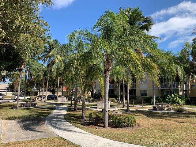 Building Photo - 8660 SW 212th St