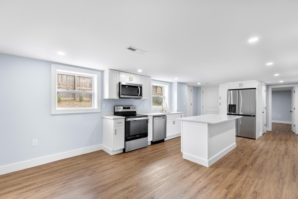 37 WENTWORTH RD  