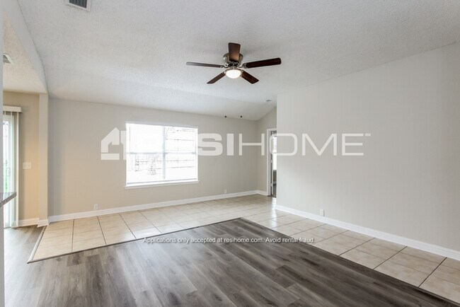 Building Photo - 7116 Lanyon Drive