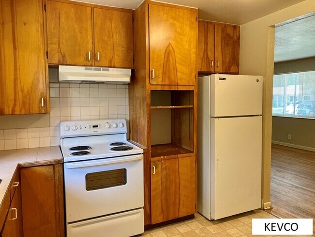 Foto del edificio - Great Three Bedroom, Close to Everything!