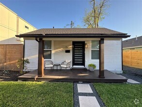 Building Photo - 1033 Adele St