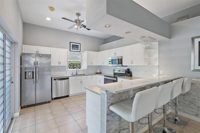 Foto del edificio - 6051 Kendrick St