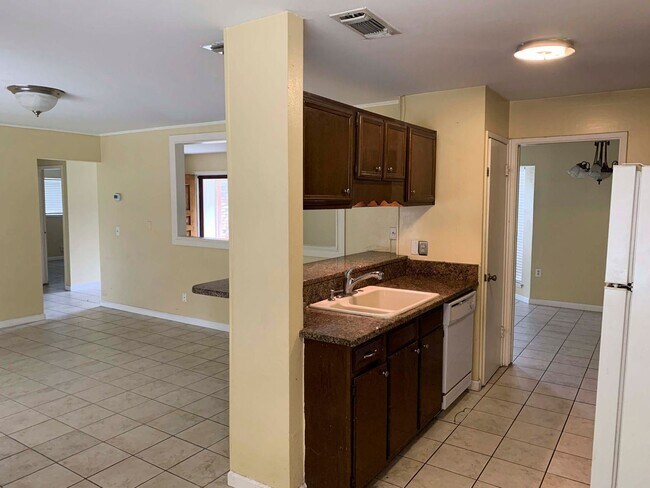 Building Photo - 4 br, 2 bath House - 4211 Ramsgate St