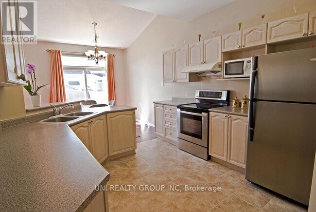 Building Photo - 131 Lamplighters Dr