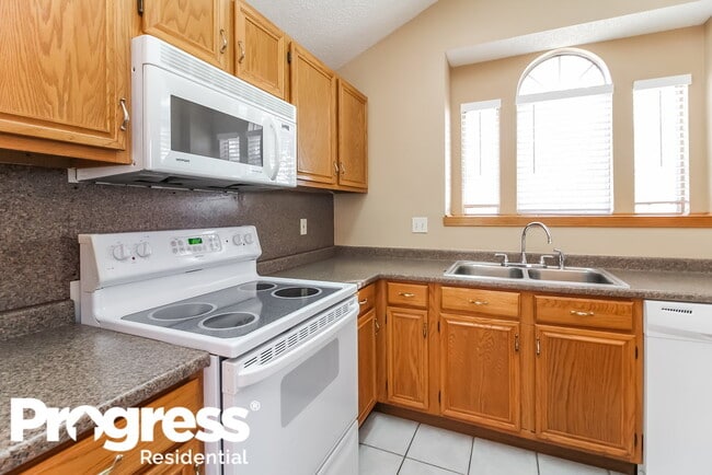 Building Photo - 1513 Stillmeadow Dr