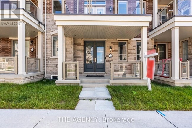 Photo du bâtiment - 33 Bruce Boyd Dr