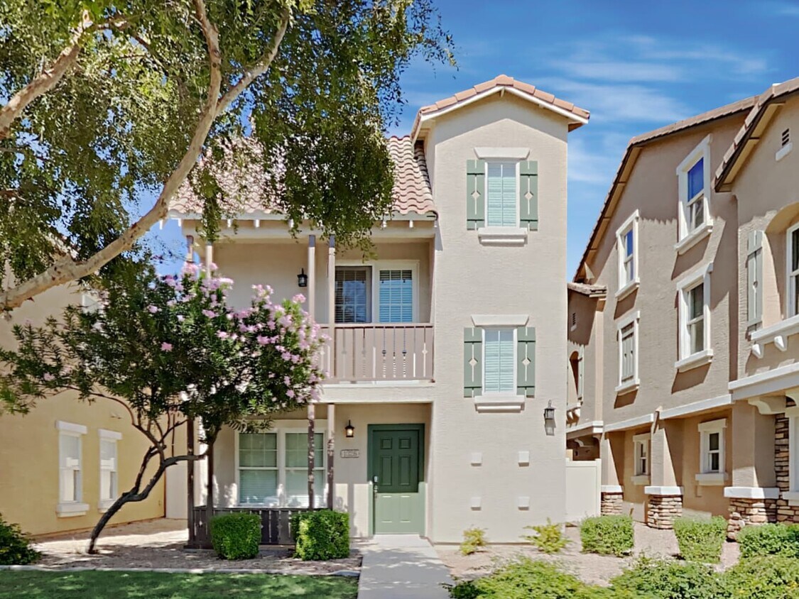 Foto principal - 1326 S Owl Dr