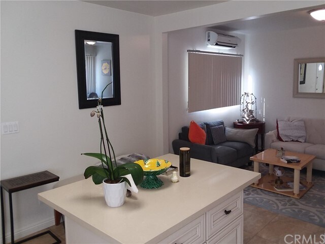 Foto del edificio - 3810 W Heffron Dr