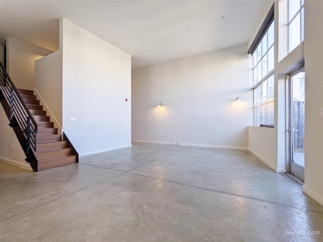 Building Photo - 60 Rausch St