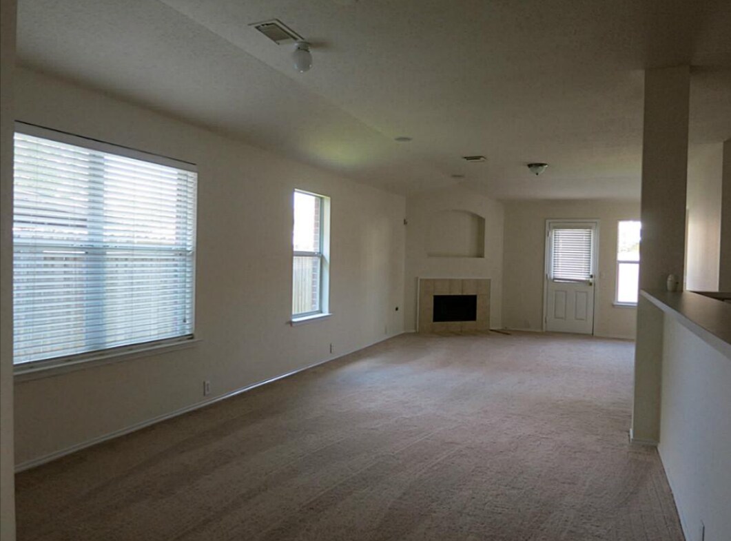 Foto del edificio - 4807 Sand Colony Ln