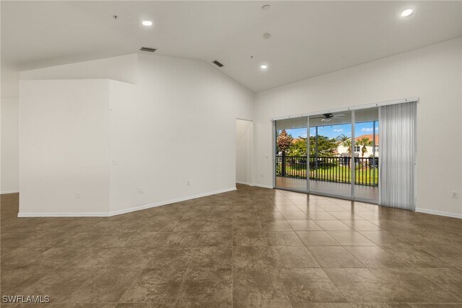 Foto del edificio - 1280 Henley St